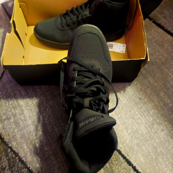 Mens ADIDAS - Picture 2 of 3